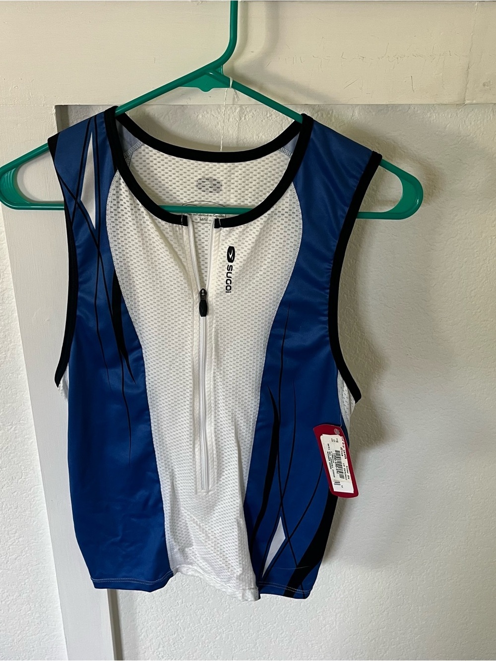 Sugoi Women's Medium Trident Tri Tank Top NWT.